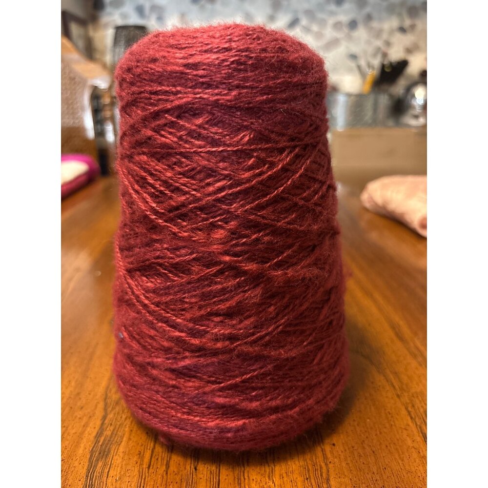 Cone Of Burgundy Acrylic Yarn‎ 476 g .37 g / yard